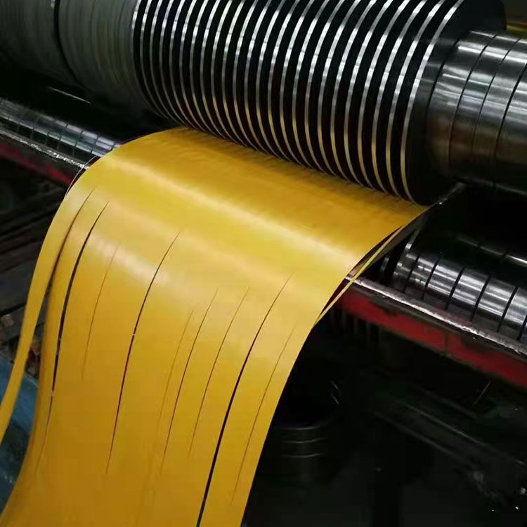 Hrúbka náteru farebne potiahnutej ocele pri životnosti